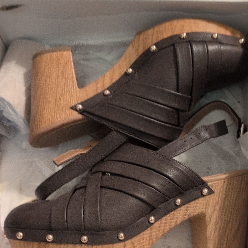 New Directions Black Mules with Geometric Straps
